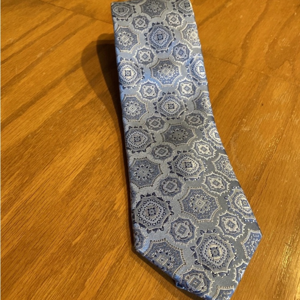 Pronto Uomo 100% Silk Tie Blue Silver Geometric Design Print